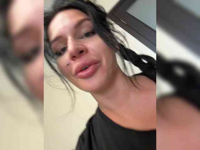 NotBellucci webcam