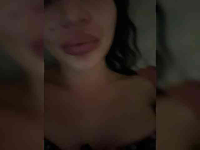 NotBellucci Sex Cam Show