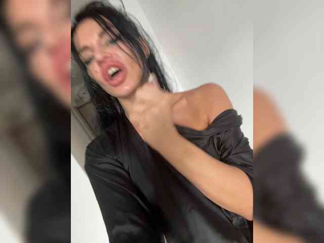 NotBellucci webcam