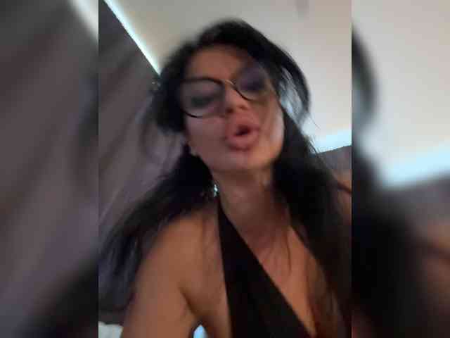 NotBellucci webcam