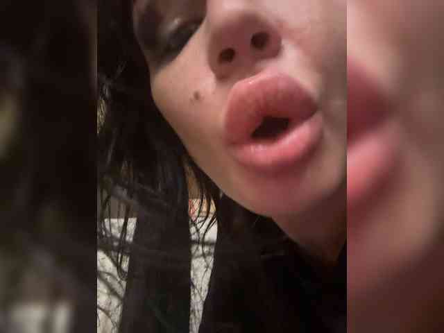 Модель: NotBellucci