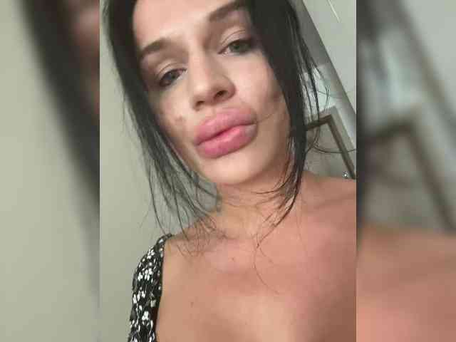 NotBellucci webcam