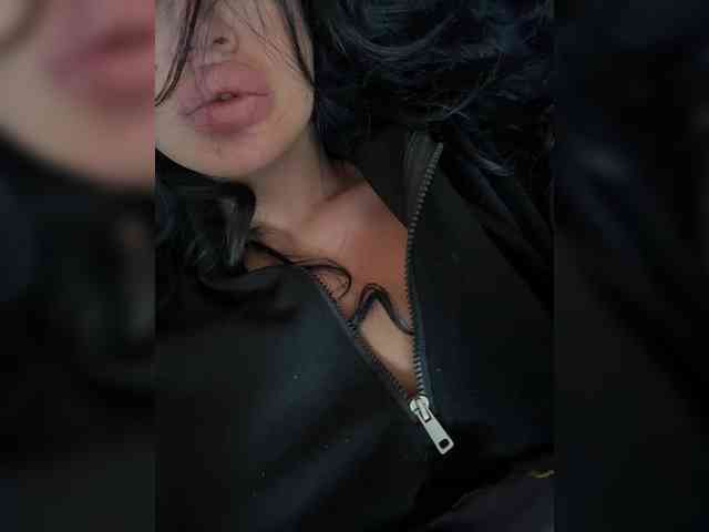 NotBellucci webcam