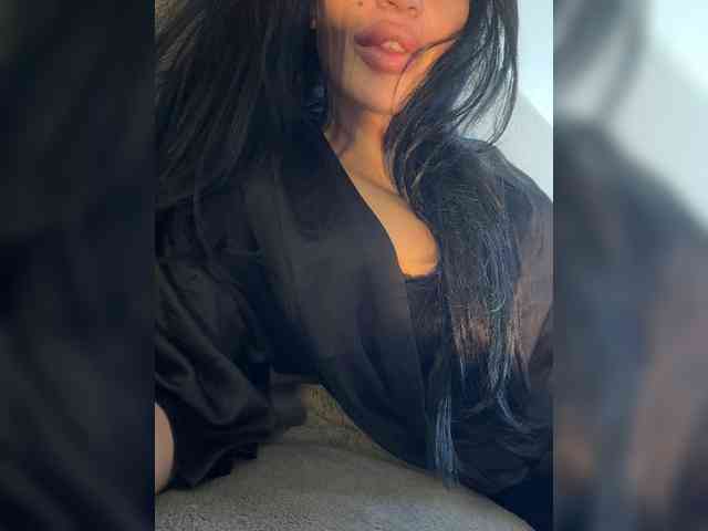 NotBellucci webcam