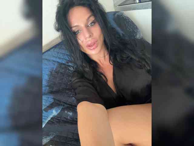 NotBellucci webcam
