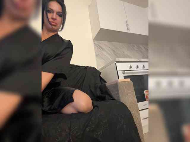 NotBellucci NotBellucci