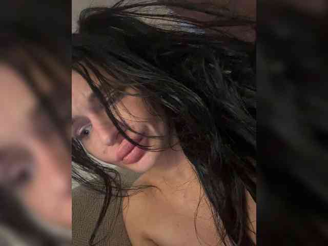 NotBellucci NotBellucci