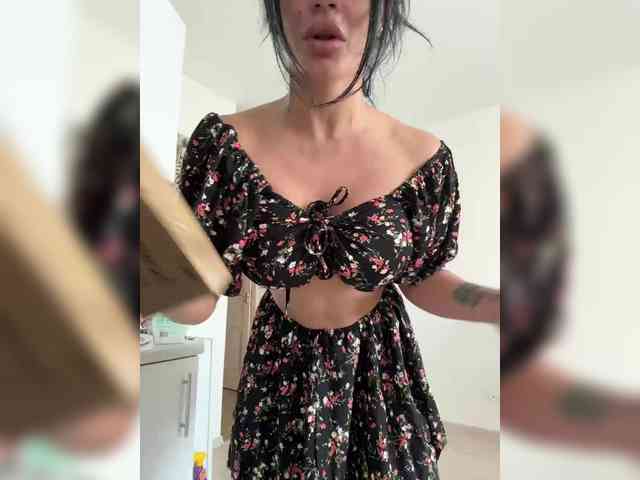 NotBellucci webcam