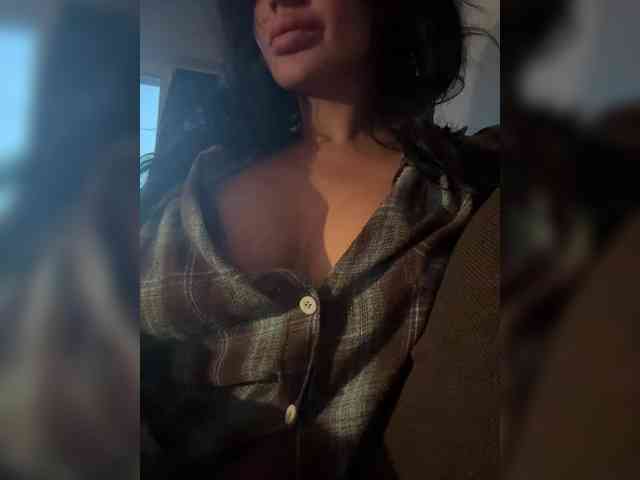 NotBellucci webcam