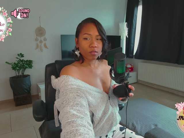yayamuse live cam on BongaCams
