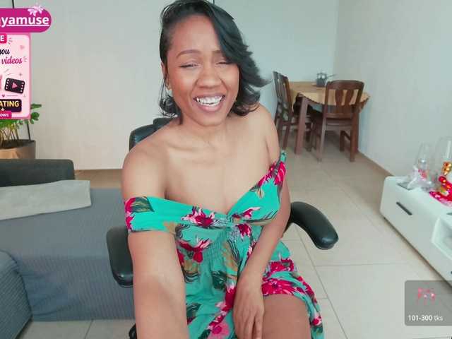 le modèle yayamuse est en webcam porno dans un show sur le site bongacams, il possède les tags suivants: Ebony,Brunette,Trimmed