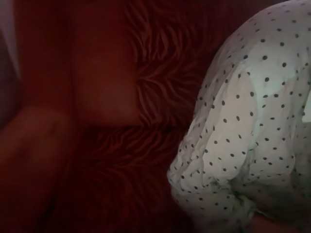 Alissared81 live cam on BongaCams