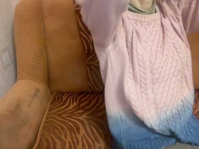 Alissared81 live cam on BongaCams