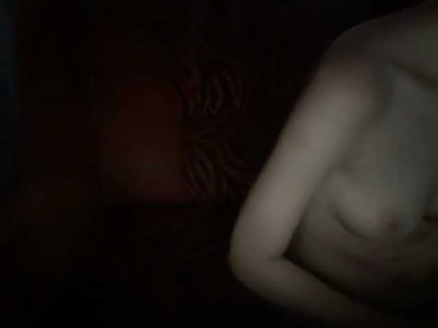 Alissared81 live cam on BongaCams