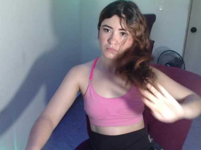 RoussFox live cam on BongaCams