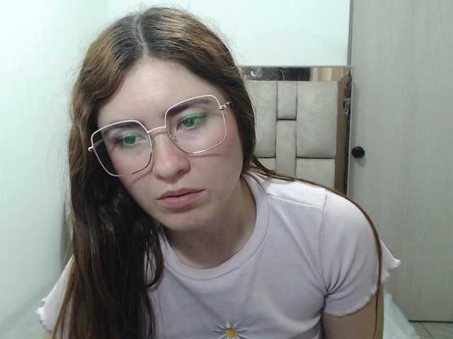 RoussFox's BongaCams show and profile