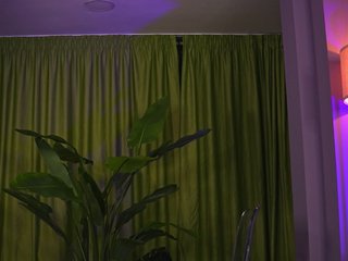 AvaSolis Porn Show