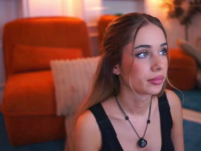 AvaSolis live cam on BongaCams