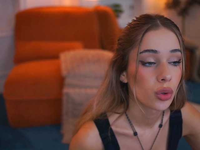 AvaSolis live cam on BongaCams