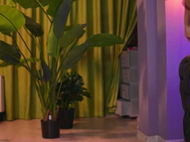 AvaSolis live cam on BongaCams