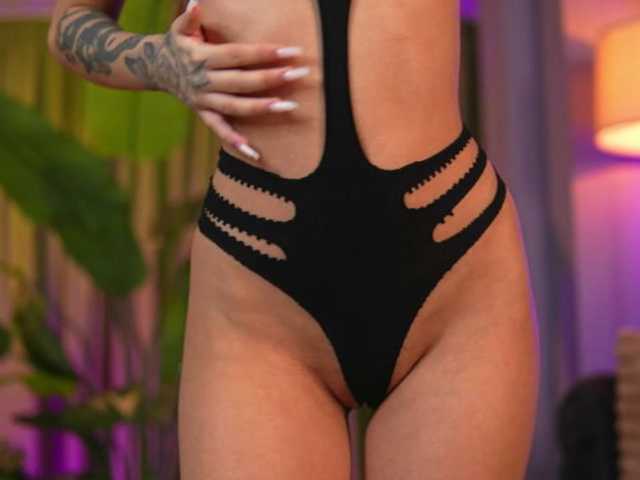 AvaSolis live cam on BongaCams