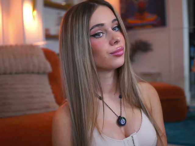 AvaSolis live cam on BongaCams