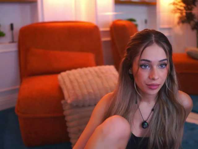AvaSolis live cam on BongaCams