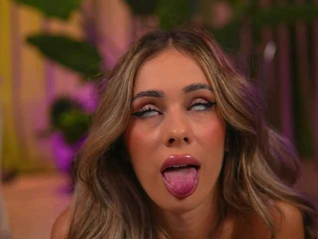 AvaSolis live cam on BongaCams