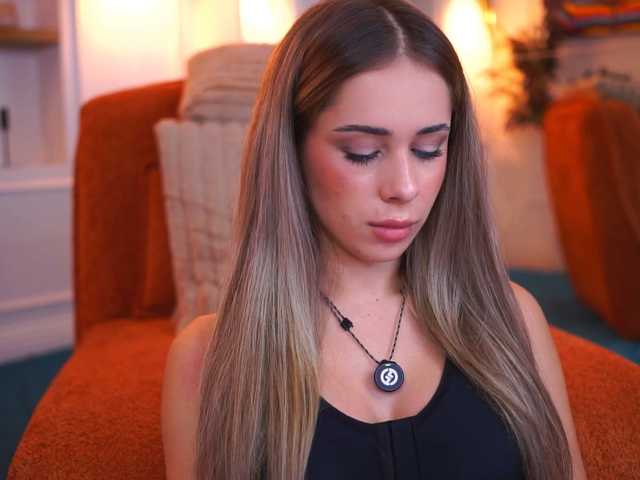 AvaSolis live cam on BongaCams