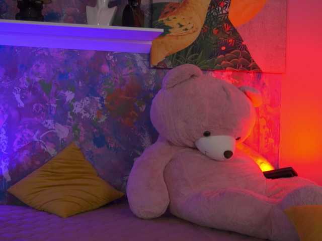 AvaSolis live cam
