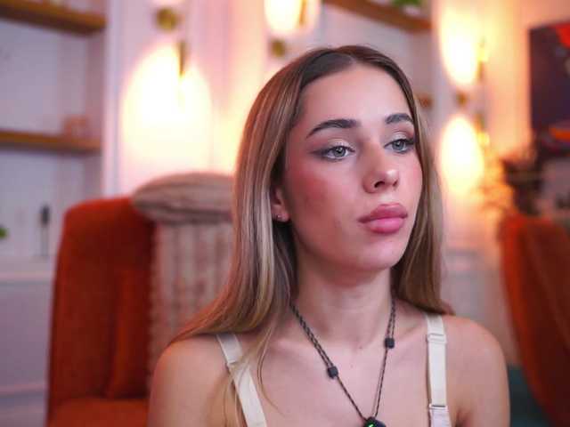 AvaSolis live cam on BongaCams