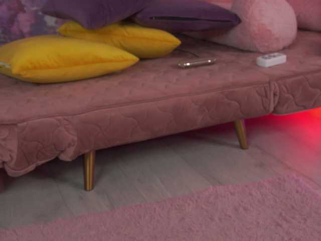 AvaSolis's BongaCams show and profile