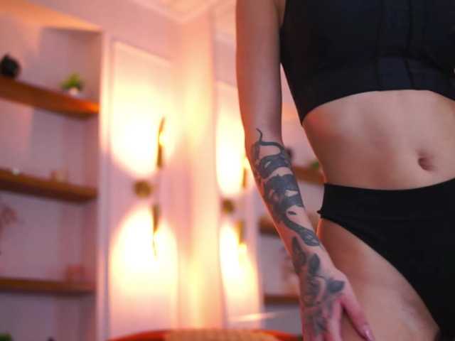 AvaSolis live cam on BongaCams