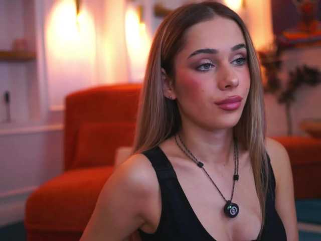 AvaSolis live cam on BongaCams