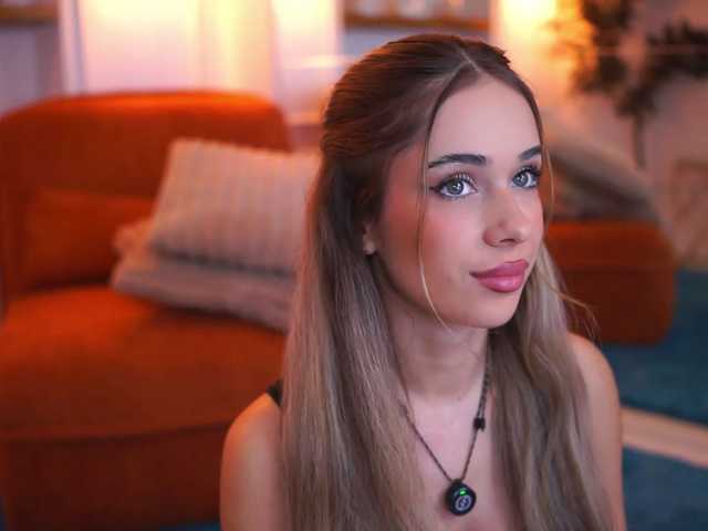 AvaSolis live cam on BongaCams