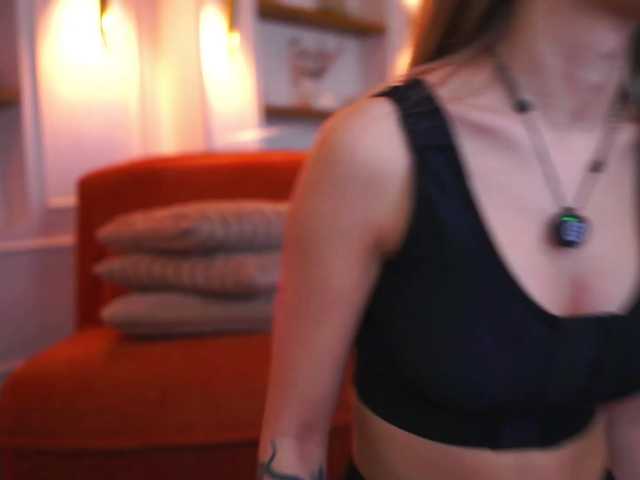 AvaSolis live cam on BongaCams