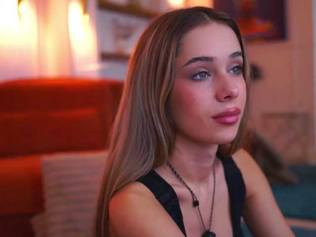 AvaSolis live cam on BongaCams