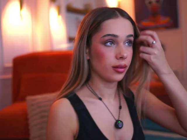 AvaSolis live cam on BongaCams