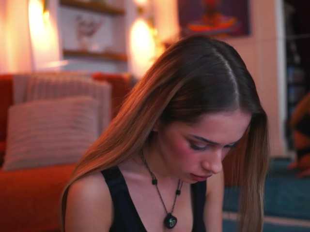 AvaSolis live cam on BongaCams