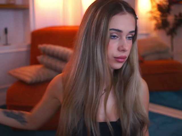 AvaSolis live cam on BongaCams