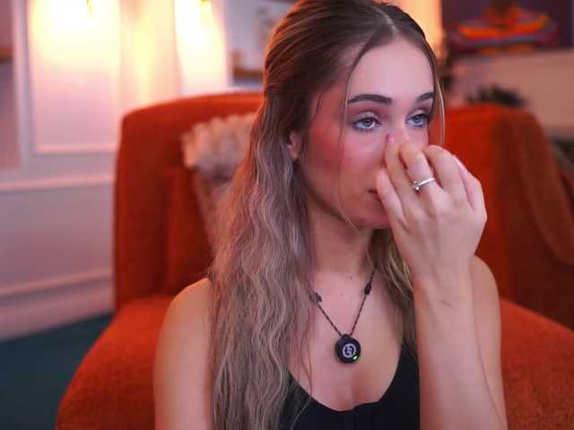 AvaSolis live cam on BongaCams