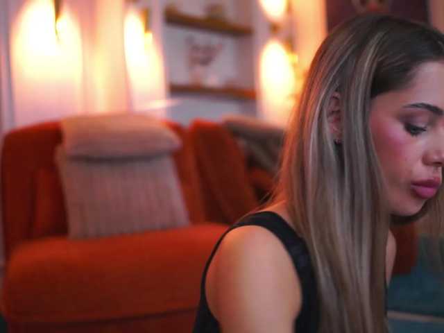 AvaSolis live cam on BongaCams