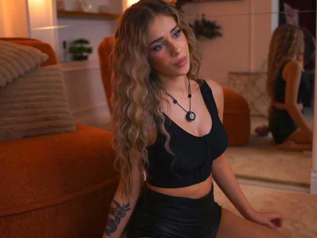 AvaSolis live cam on BongaCams