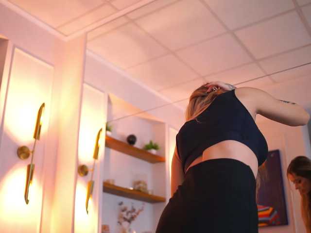 AvaSolis, live now on BongaCams