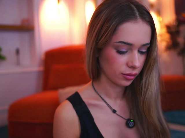 AvaSolis live cam on BongaCams