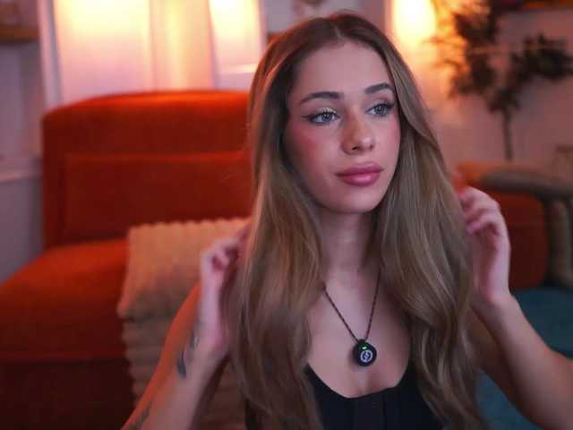 AvaSolis live cam on BongaCams