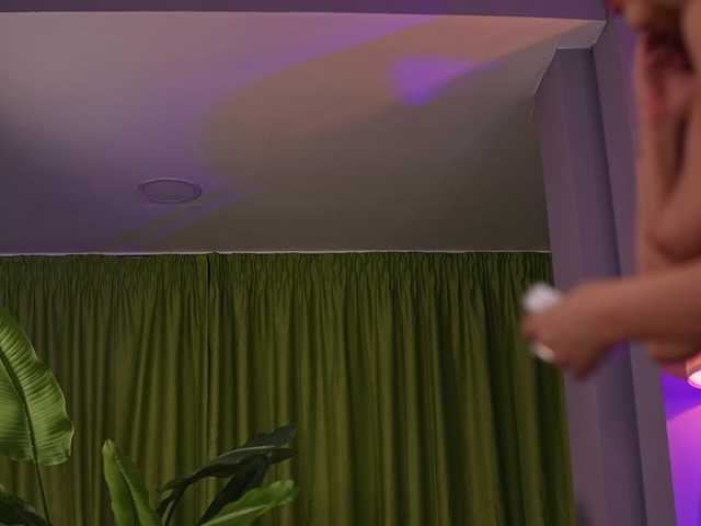 AvaSolis live cam on BongaCams