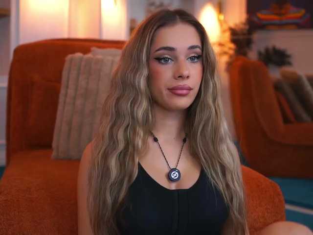 AvaSolis live cam on BongaCams