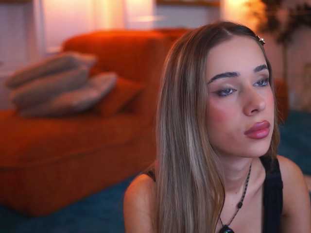 AvaSolis live cam on BongaCams