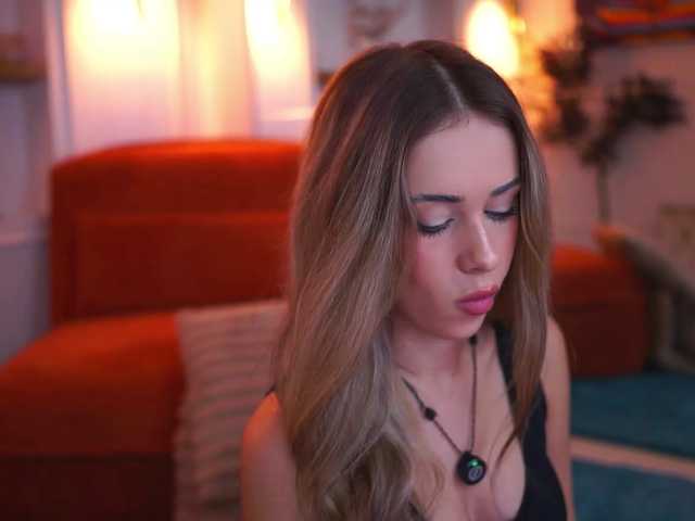 AvaSolis live cam on BongaCams